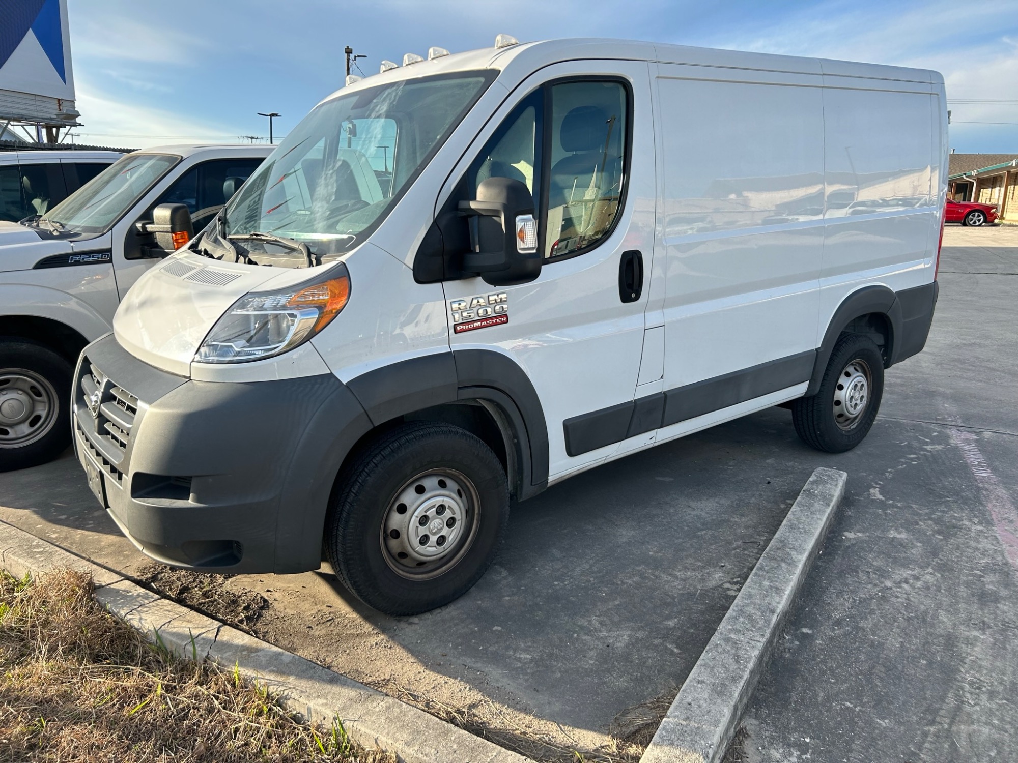 photo of 2015 RAM Promaster 1500 Low Roof Tradesman 118-in. WB